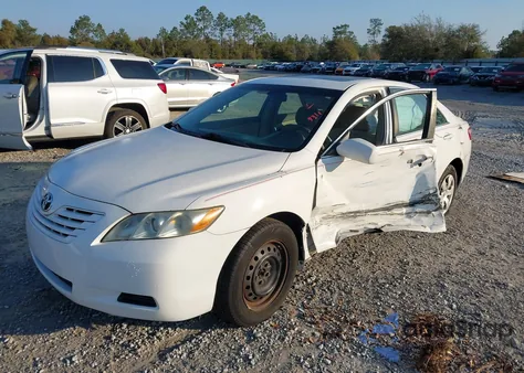 2009 Toyota Camry Le z USA, uszkodzony, nr VIN 4T1BE46K39U846568